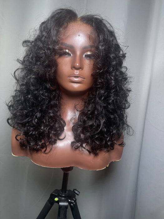 Diana (Raw Indian Curly, HD Lace Closure, S)